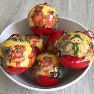 Vintage set of 6 Christmas Paper Mache  Ornaments